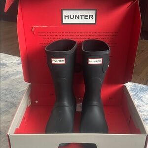 Hunter Original Short Waterproof Rain Boot new without tags box included